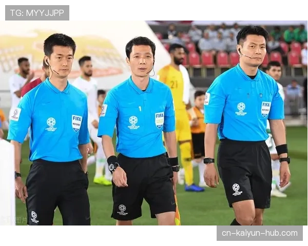 第四官员在比赛中承担的裁判协助与管理规则解析